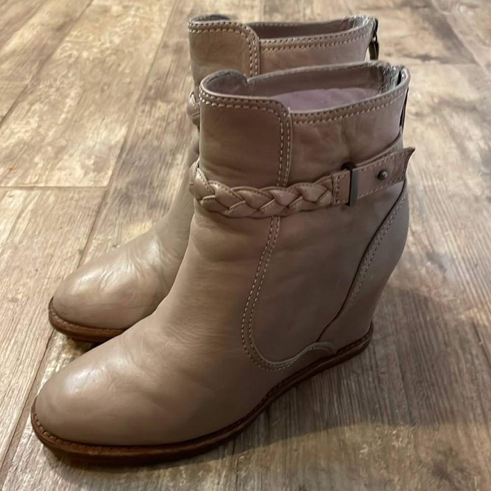Johnston & Murphy Reagan Booties